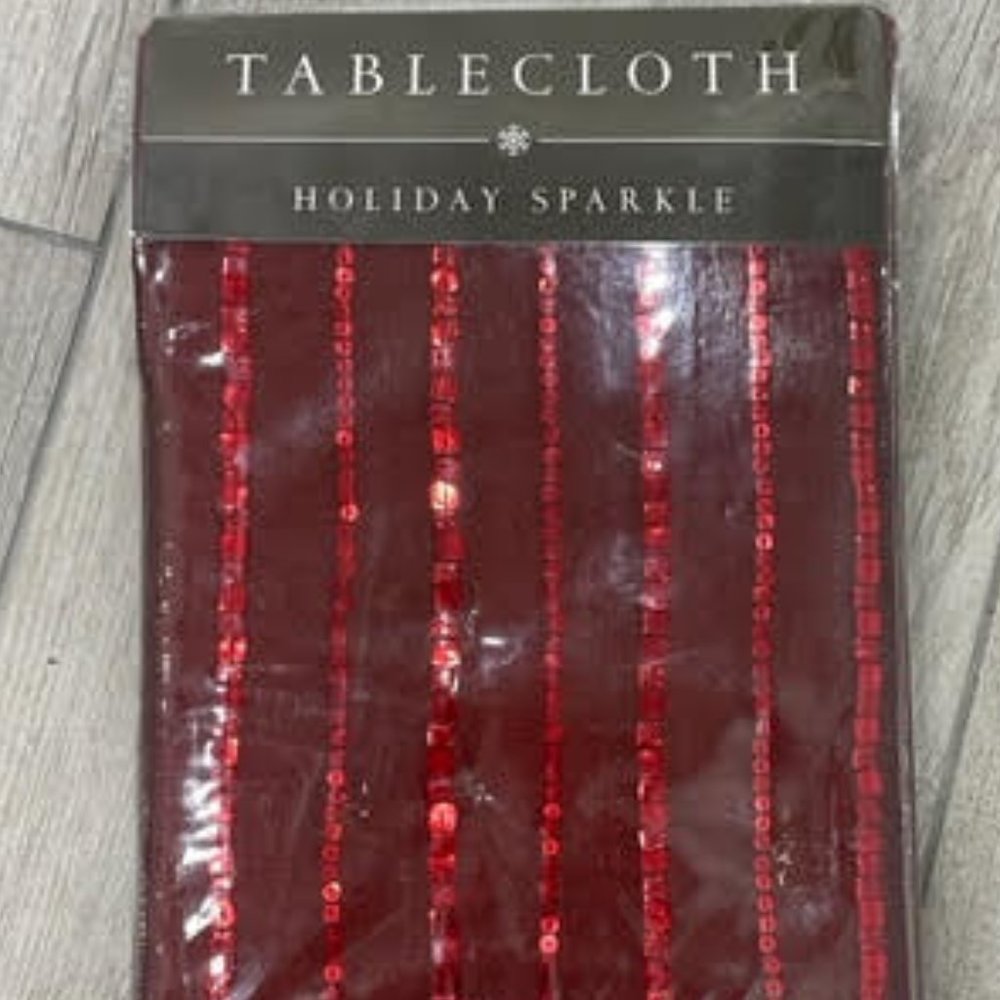 NWOT in Original Package  - Bed Bath and Beyond Beaded Tablecloth